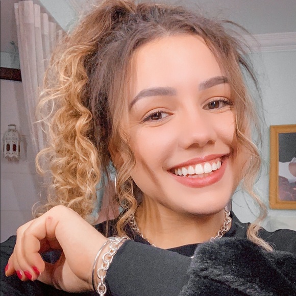 Meet your Posher, Nathalia - Picture 1 of 1